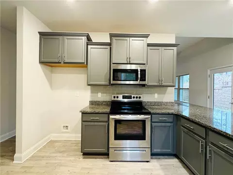 Kitchen - 2349 Remington Dr, Commerce, GA 30529 photo 2 of 3