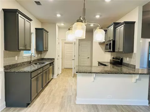 Kitchen - 2349 Remington Dr, Commerce, GA 30529 photo 3 of 3