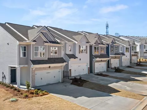 6654 Corryton St, Flowery Branch, GA 30542