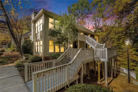 103 Bainbridge Dr, Sandy Springs, GA 30327