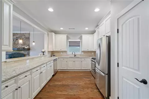 415 E Gate Trl, Ball Ground, GA 30107 photo 8