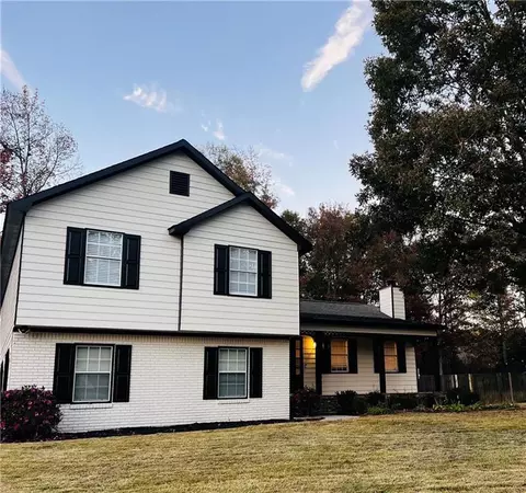 3308 Ivy Mill Ct, Buford, GA 30519