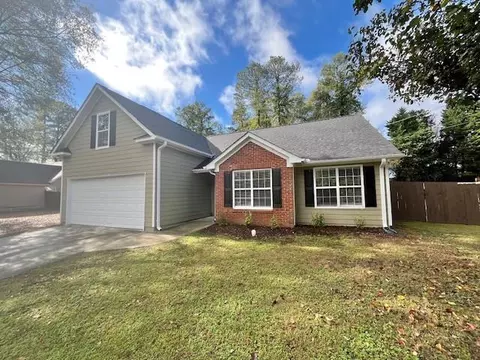 169 Williamsburg Way, Winder, GA 30680