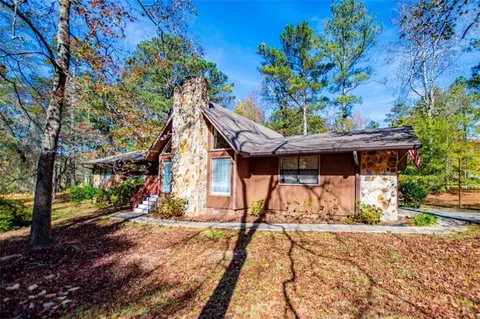 205 Camp Dr, Carrollton, GA 30117