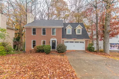 1070 Meadowsong Cir, Lawrenceville, GA 30043