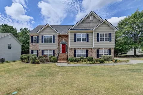 4390 Mulberry Ridge Ln, Hoschton, GA 30548
