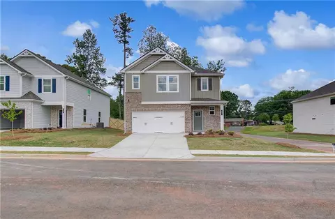 16 Camellia Dr, Fairburn, GA 30213