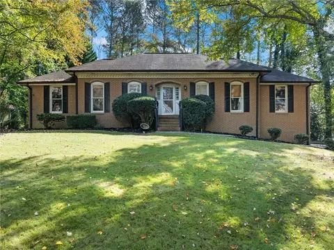 2744 Kenwood Ct, Duluth, GA 30096