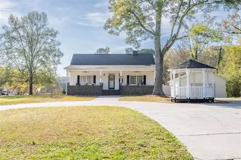 10 W Oak Dr W, Cartersville, GA 30121