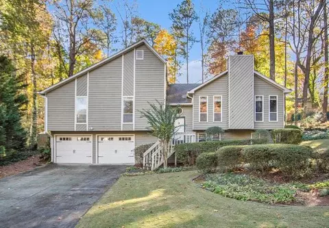 577 Shannon Green Cir SW, Mableton, GA 30126