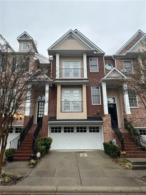 1027 Emory Parc Pl, Decatur, GA 30033