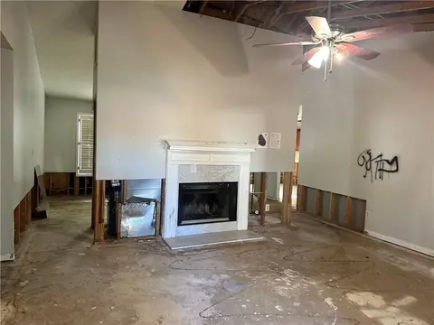 896 Tyrell Dr, Austell, GA 30106 photo 2