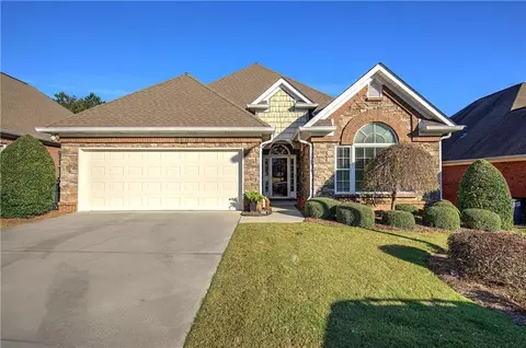 105 Lenox Rd SE, Calhoun, GA 30701