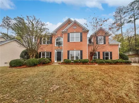 982 Huntsman Trce, Lawrenceville, GA 30045