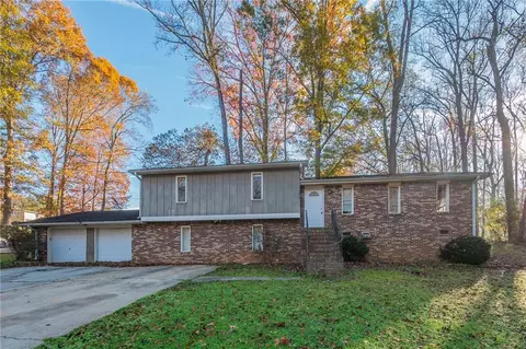 8564 Jenson Dr, Jonesboro, GA 30236