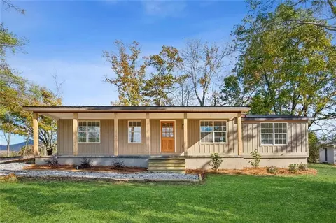 6434 Henry Smith Rd, Murrayville, GA 30564