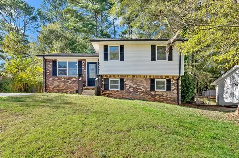 8473 Taylor Rd, Riverdale, GA 30274