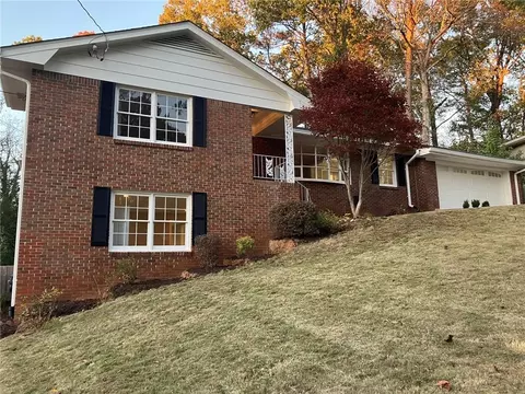 2852 Caraway Dr, Tucker, GA 30084