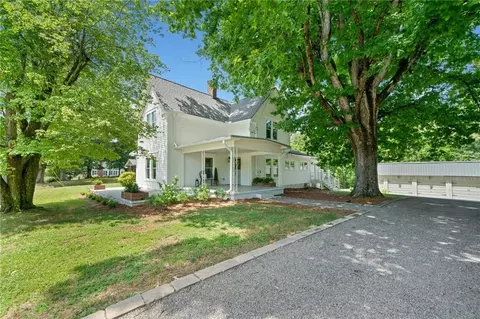 887 Old Canton Rd, Ball Ground, GA 30107