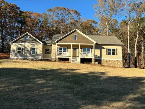 264 Willow Leaf Dr, Buchanan, GA 30113