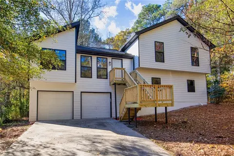 3892 Cloudland Dr, Snellville, GA 30039