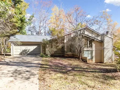 9897 Live Oak Ct, Douglasville, GA 30135
