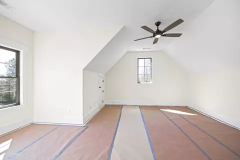 Bedroom - 410 Edgewater Trl, Toccoa, GA 30577 photo 9 of 11