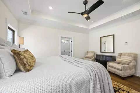 Bedroom - 410 Edgewater Trl, Toccoa, GA 30577 photo 2 of 11