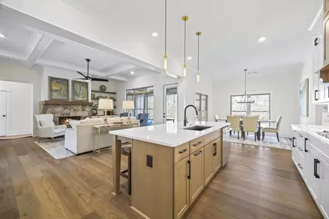 Kitchen - 410 Edgewater Trl, Toccoa, GA 30577 photo 7 of 7