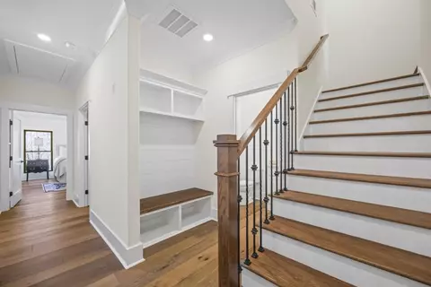 Entry Way - 410 Edgewater Trl, Toccoa, GA 30577 photo 5 of 8