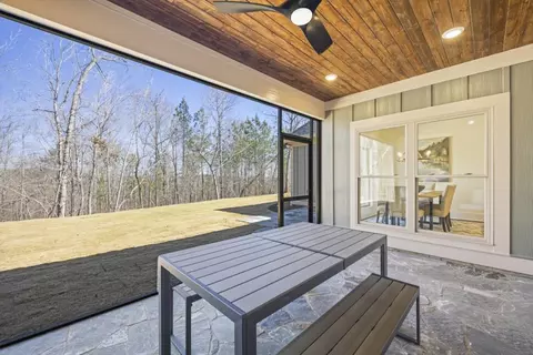Exterior - 410 Edgewater Trl, Toccoa, GA 30577 photo 16 of 17