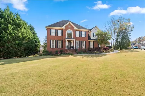1350 Country Lake Dr SW, Lilburn, GA 30047