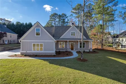 312 Brook Hollow Ln, Loganville, GA 30052