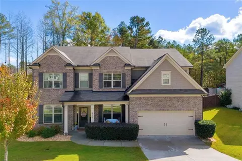 835 Hawkins Creek Dr, Jefferson, GA 30549