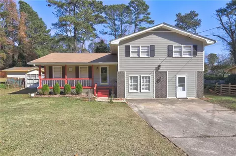 390 Greenwood Dr NW, Lilburn, GA 30047