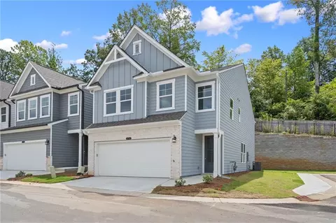 670 Smokey Quartz Way, Kennesaw, GA 30144