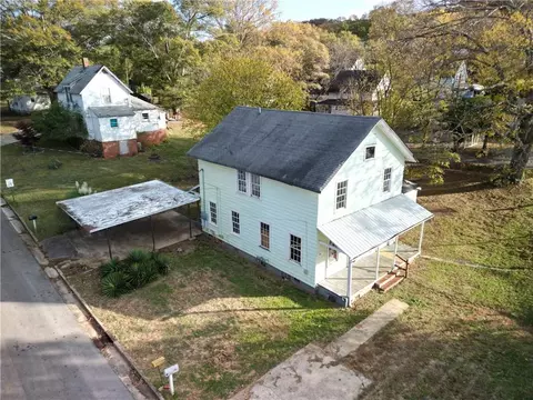 410 Walnut Ave, Lindale, GA 30147