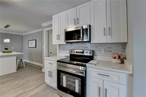 Kitchen - 4715 Masters Ct, Duluth, GA 30096 photo 11 of 12