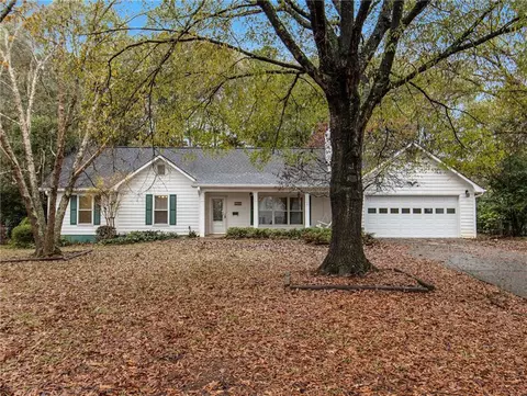 2951 Windcrest Dr, Hampton, GA 30228 photo 3