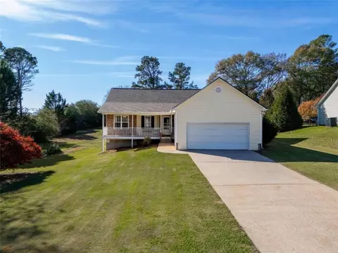 1211 Dale Dr, Monroe, GA 30656