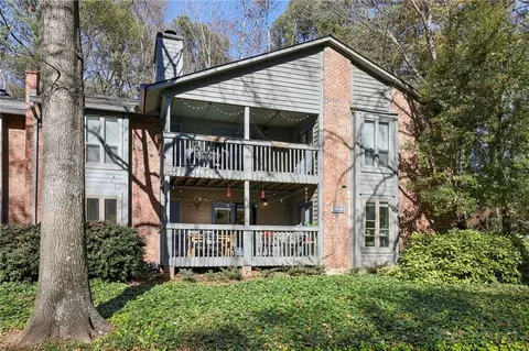 1421 Tuxworth Cir, Decatur, GA 30033