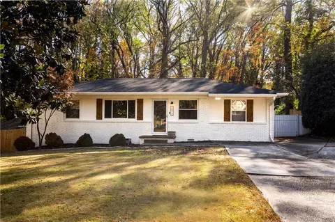 3073 Hollywood Dr, Decatur, GA 30033
