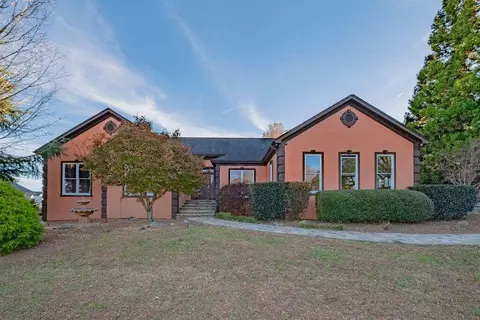 4365 Willow Oak Dr, Gainesville, GA 30506