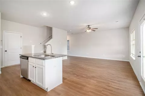 2291 Elise Way, Hampton, GA 30228 photo 7