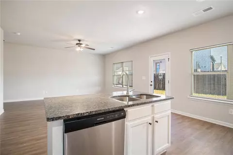2291 Elise Way, Hampton, GA 30228 photo 8