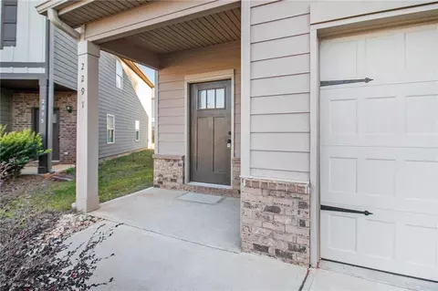 2291 Elise Way, Hampton, GA 30228 photo 4