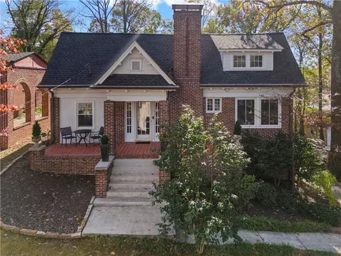 1225 Stillwood Dr NE, Atlanta, GA 30306