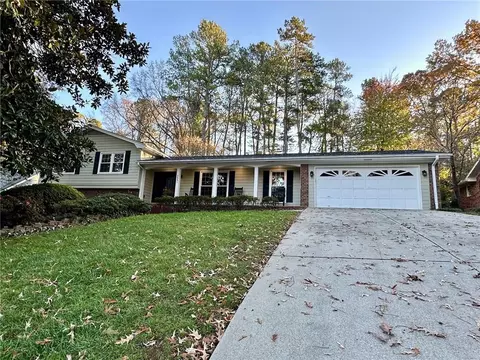 2661 Overlook Dr NE, Atlanta, GA 30345