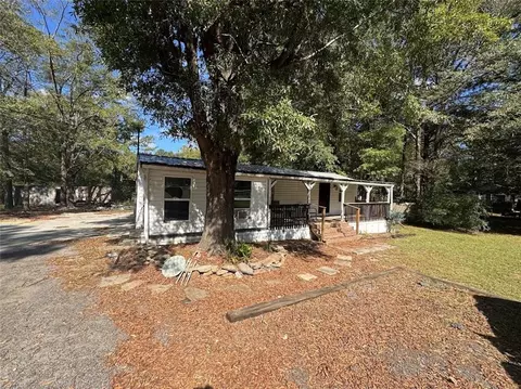 144 Lake Dr, Hiram, GA 30141