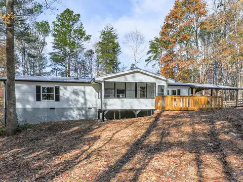 128 Mountain Lake Dr, Jasper, GA 30143